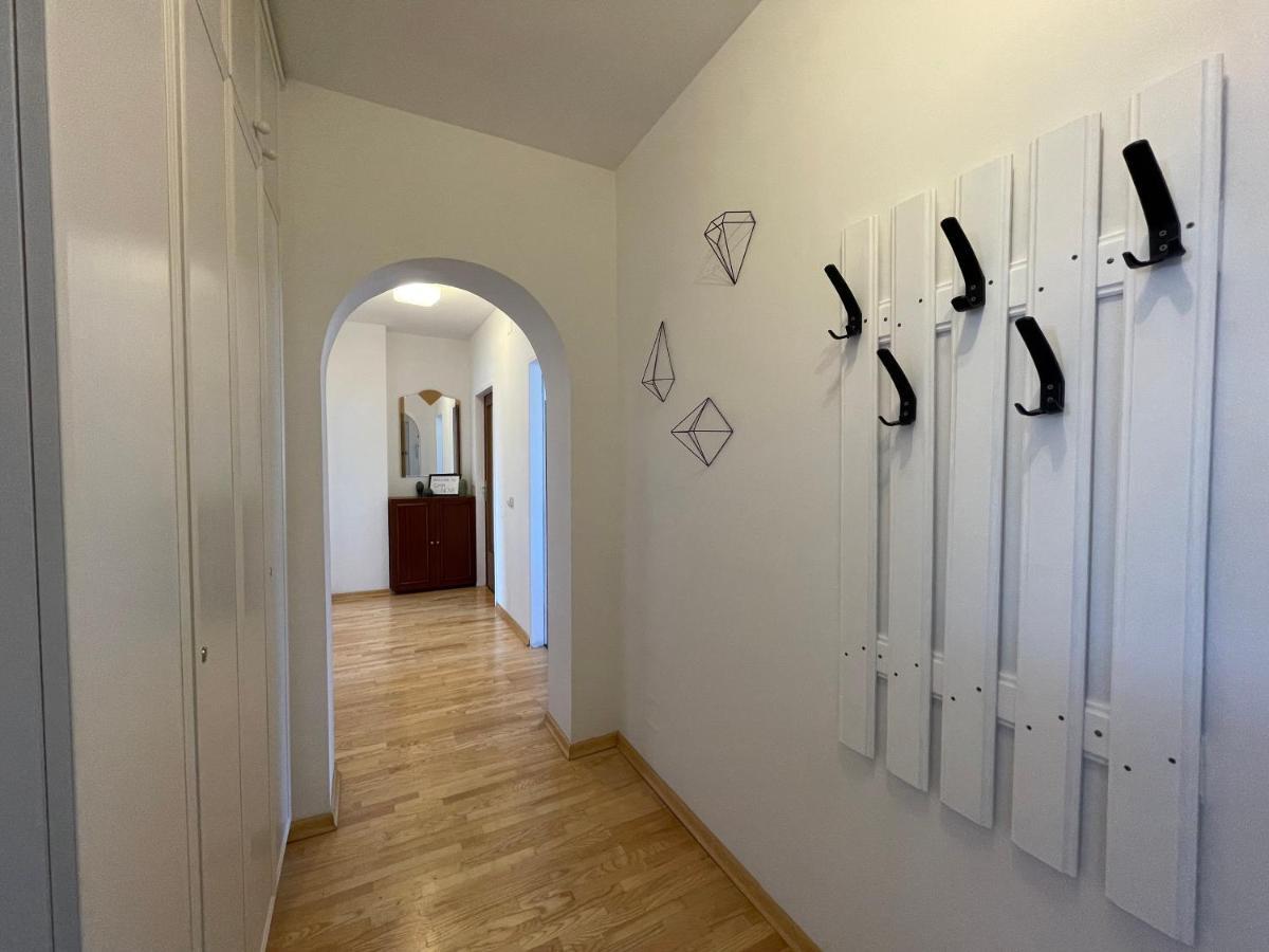 Spacious 3Bd Top Floor Flat Close To Lake Klagenfurt am Woerthersee Luaran gambar