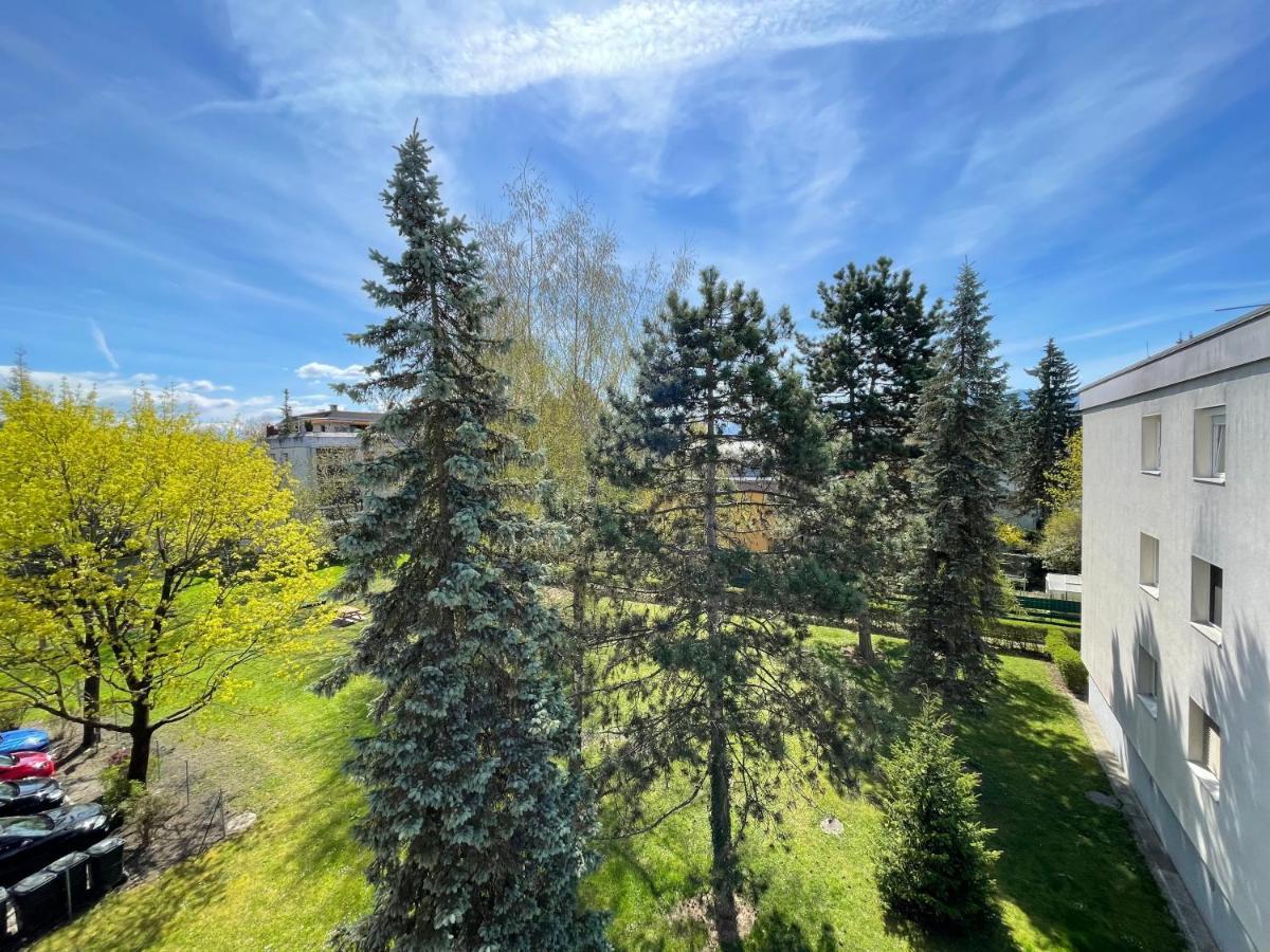 Spacious 3Bd Top Floor Flat Close To Lake Klagenfurt am Woerthersee Luaran gambar